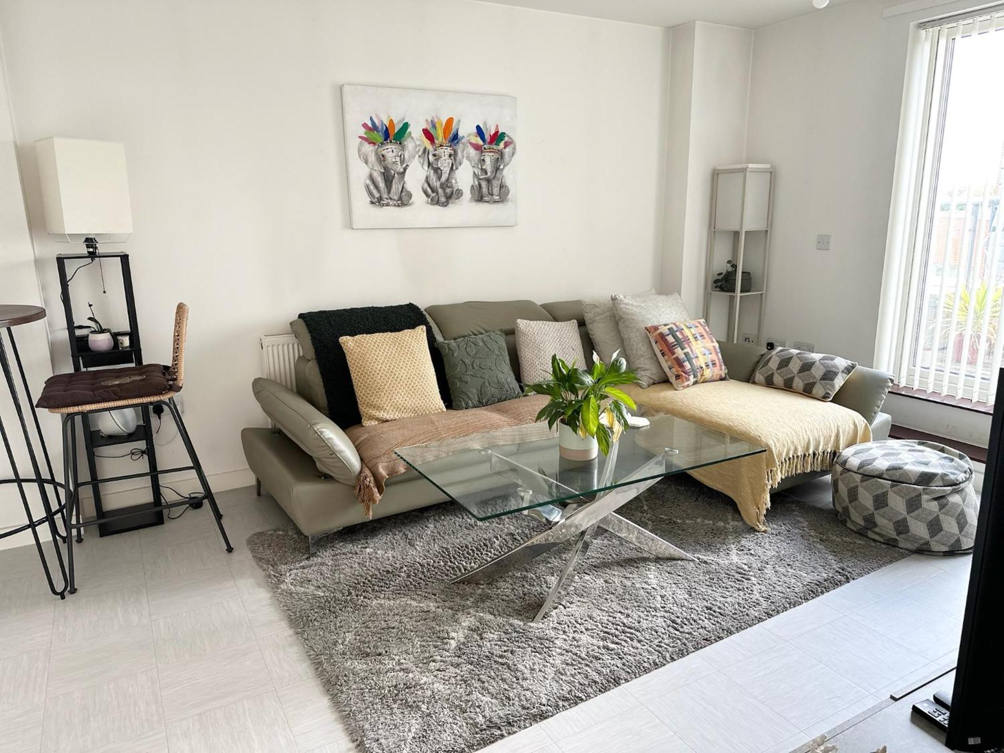 Appartement Brixtons Stylish Cove With Balcony Londen